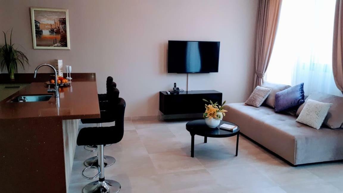 JCB Dubai Marina Apartment Bagian luar foto